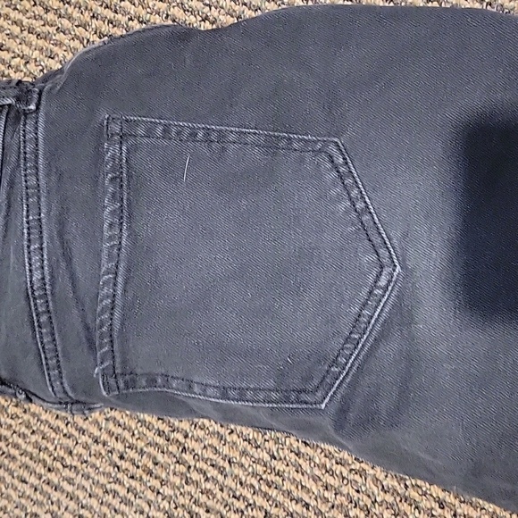 Hollister distressed black jean shorts - Picture 3 of 3